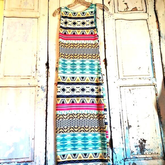 Love Ari Bodycon Sheath Dress Size L Sleeveless Stretch Midi Southwest Print - Picture 8 of 9